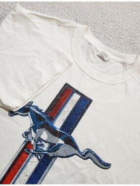 Vntg Y2K ANVIL Mens Ford Mustang T Shirt Pre-Shrunk Graphic Size XL White Cotton